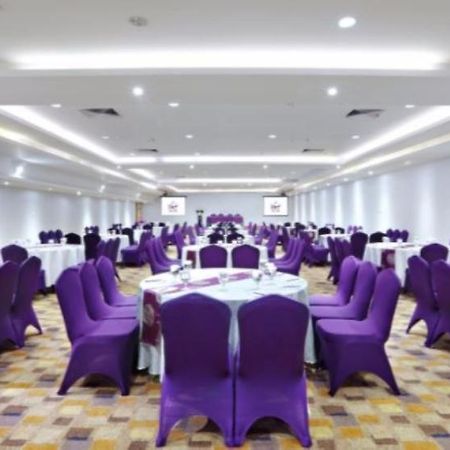 Os Style Hotel Batu Aji Batam Powered By Archipelago Ngoại thất bức ảnh